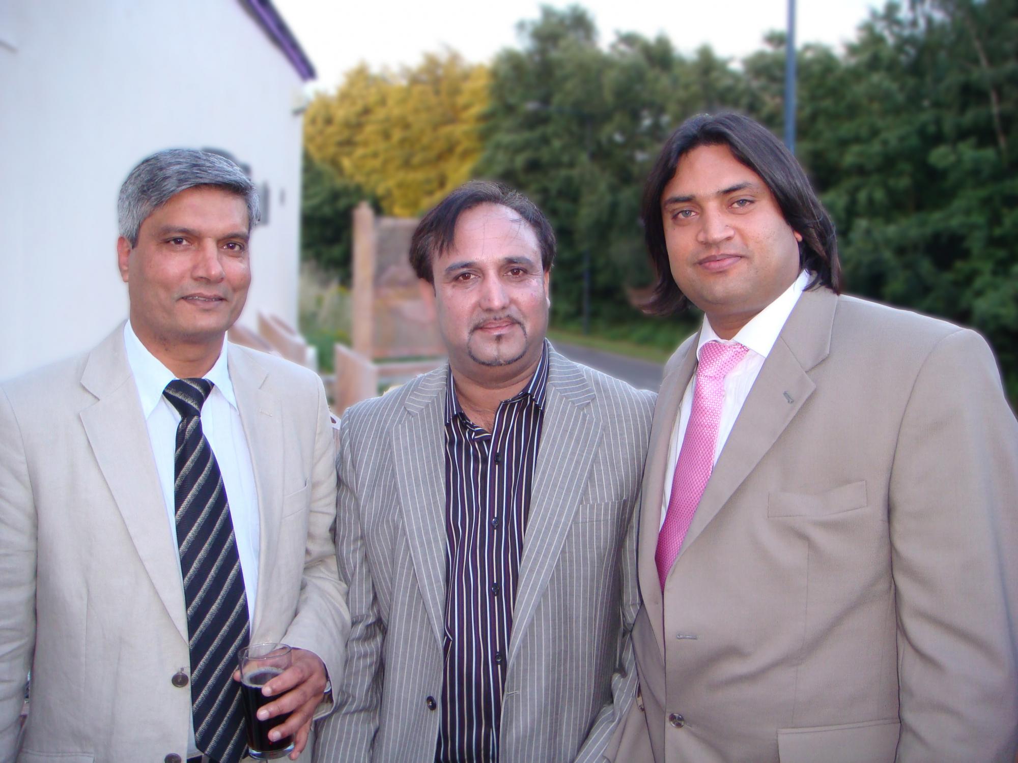 Khokhar started writing in the Punjabi language in 1993. His book of Urdu poetry Iztrab is also in the process of publishing